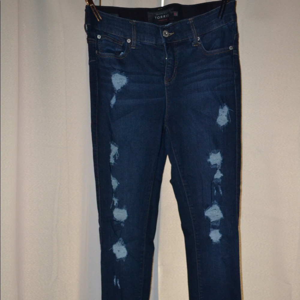 Torrid Bombshell Skinny Distressed Sz 10R